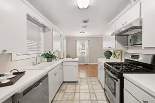 108 N 7th St, Highlands, TX 77562 - Photo 12