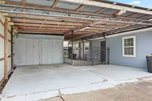 108 N 7th St, Highlands, TX 77562 - Photo 20