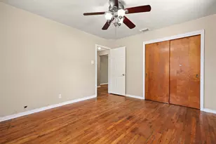 108 N 7th St, Highlands, TX 77562 - Photo 18