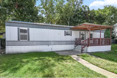 2222 N Austin Avenue #5, Pearland, TX 77581 - Photo 2