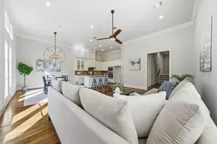 1360 W 25th St, Houston, TX 77008 - Photo 8