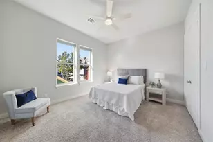 1360 W 25th St, Houston, TX 77008 - Photo 24