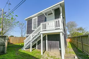 4007 Ball, Galveston, TX 77550 - Photo 18