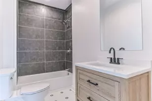 4007 Ball, Galveston, TX 77550 - Photo 14