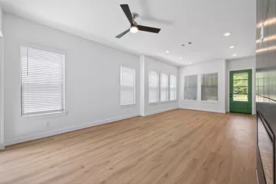 7802 Longhorn Ballroom, Montgomery, TX 77316 - Photo 6