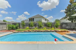 24714 Malca Manor Dr, Katy, TX 77493 - Photo 2