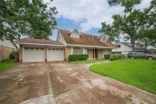 13351 Oak Leaf Ln, Houston, TX 77015 - Photo 2