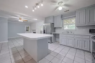 13351 Oak Leaf Ln, Houston, TX 77015 - Photo 4