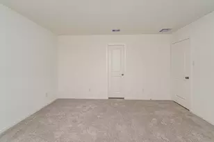 10726 Red Orchid Dr, Houston, TX 77016 - Photo 8