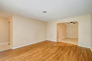 433 Southern Oaks Dr, Lake Jackson, TX 77566 - Photo 8