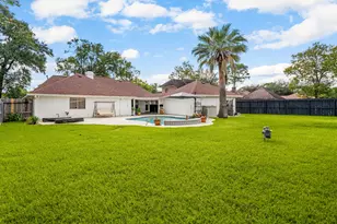 408 Pin Oak Dr, Baytown, TX 77520 - Photo 44