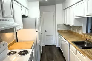 741 James St, Tomball, TX 77375 - Photo 8