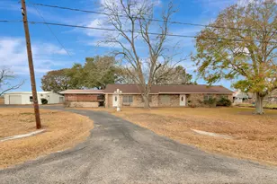 1840 Loop 522, Ganado, TX 77962 - Photo 1