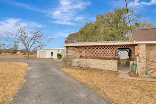 1840 Loop 522, Ganado, TX 77962 - Photo 6