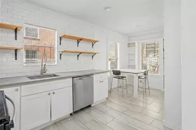 1740 Wroxton Court, Houston, TX 77005 - Photo 6