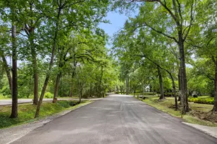 417 Rancho Bauer Dr, Houston, TX 77079 - Photo 8