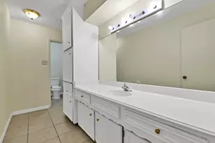 9842 Pinehurst St, Baytown, TX 77521 - Photo 28