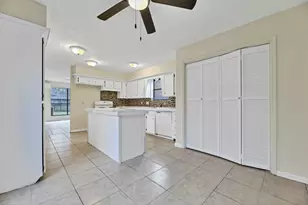 9842 Pinehurst St, Baytown, TX 77521 - Photo 14