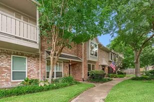 727 Bunker Hill Rd, Houston, TX 77024 - Photo 2
