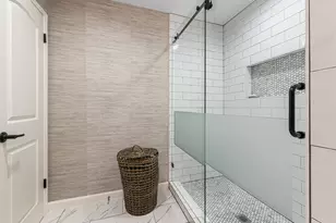 727 Bunker Hill Rd, Houston, TX 77024 - Photo 22