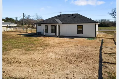 807 E Brown Street, Hearne, TX 77859 - Photo 20