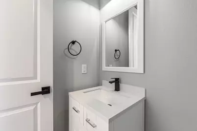 8475 Berry Brush, Houston, TX 77022 - Photo 14
