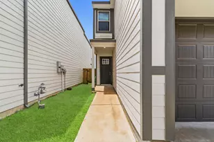 4421 Ibiza Ln, Houston, TX 77045 - Photo 4