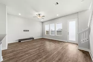 4421 Ibiza Ln, Houston, TX 77045 - Photo 14
