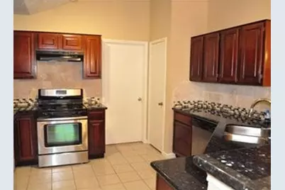 2426 Planters Row, Sugar Land, TX 77478 - Photo 2