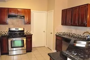 2426 Planters Row, Sugar Land, TX 77478 - Photo 2