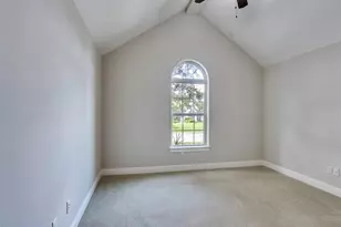 5409 Zephyr Ln, Willis, TX 77318 - Photo 8