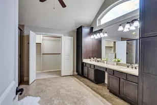 5409 Zephyr Ln, Willis, TX 77318 - Photo 30