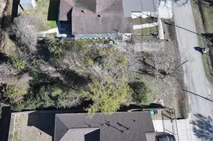 7801 King St, Houston, TX 77028 - Photo 2