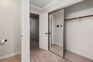 107 S Spiral Vine Cir, The Woodlands, TX 77381 - Photo 28