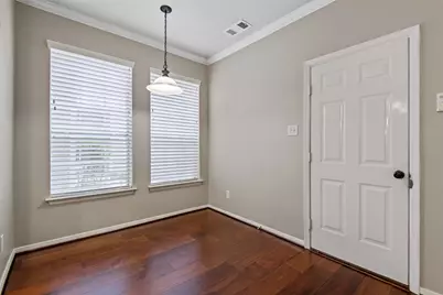 107 S Spiral Vine Circle, The Woodlands, TX 77381 - Photo 18