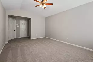 107 S Spiral Vine Cir, The Woodlands, TX 77381 - Photo 26