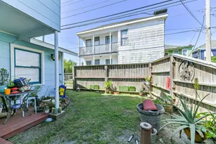 816 11th St, Galveston, TX 77550 - Photo 32