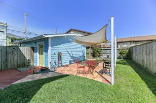 816 11th St, Galveston, TX 77550 - Photo 26