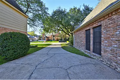 6018 Spring Creek Grove Lane, Spring, TX 77379 - Photo 50