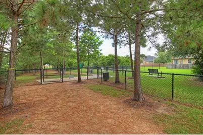 10111 Earlington Manor Drive, Spring, TX 77379 - Photo 22
