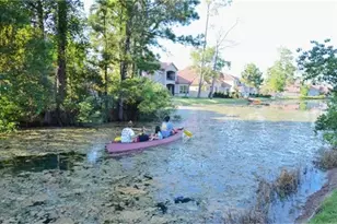 10111 Earlington Manor Dr, Spring, TX 77379 - Photo 20
