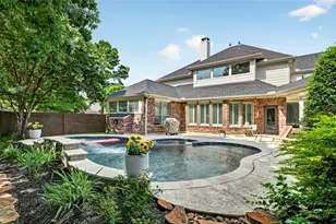 10111 Earlington Manor Dr, Spring, TX 77379 - Photo 12