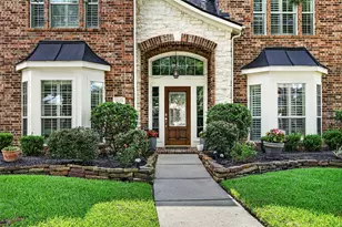 10111 Earlington Manor Dr, Spring, TX 77379 - Photo 2