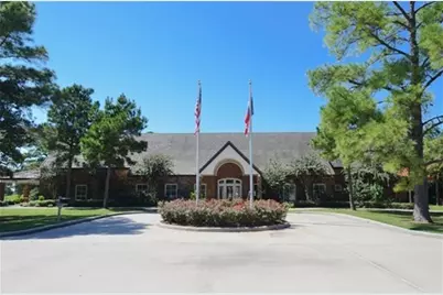 10111 Earlington Manor Drive, Spring, TX 77379 - Photo 32