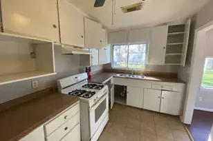 5810 Belmark St, Houston, TX 77033 - Photo 4