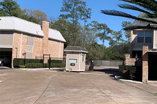 2230 S Piney Point Rd, Houston, TX 77063 - Photo 2