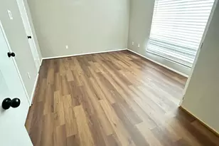 2230 S Piney Point Rd, Houston, TX 77063 - Photo 10