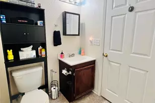708 E 6th St, Sweeny, TX 77480 - Photo 12