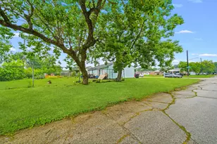 5003 Ridgeway Dr, Houston, TX 77033 - Photo 6