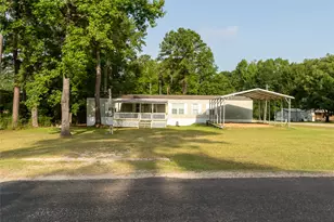651 Hbr Pt Dr, Trinity, TX 75862 - Photo 1